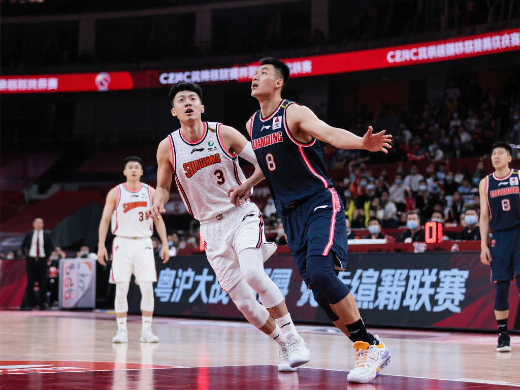 CBA季后赛首轮焦点：广东对阵上海掀起激烈较量